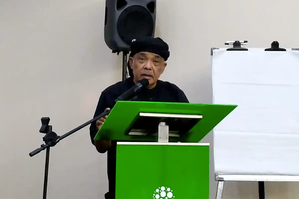Eka Santosa memberikan rekomendasi ketahanan pangan dalam saresehan Kaukus Ketokohan Jawa Barat di Bandung