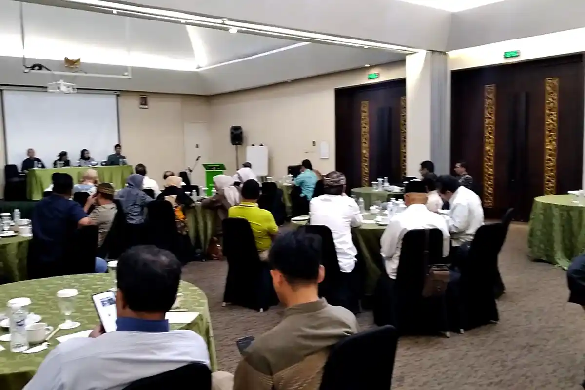 Suasan saat kaukus ketokohan Jawa Barat menggelar saresehan